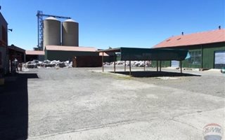 1950 m² Commercial space in Ooseinde