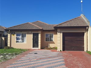 3 Bed House in Hagley