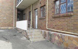 2 Bedroom Flat in Estcourt