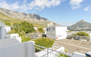 2 Bedroom Townhouse in Vredehoek