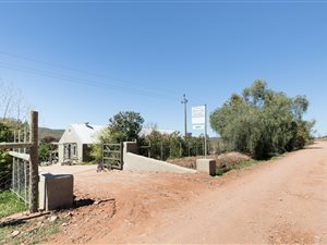 7.7 ha Farm in Oudtshoorn
