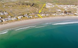 756 m² Land available in Golden Mile