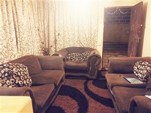 3 Bed House in Shallcross
