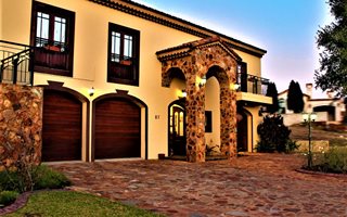 3 Bedroom House in Estate D Afrique