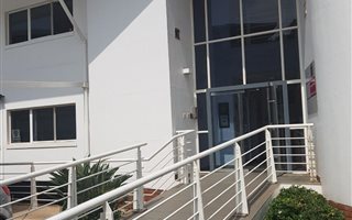 275 m² Office Space in La Lucia