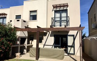 2 Bedroom House in Somerset West Central