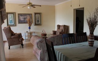 2 Bedroom Townhouse in Lydenburg