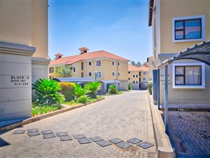 2 Bedroom House in Grand Central