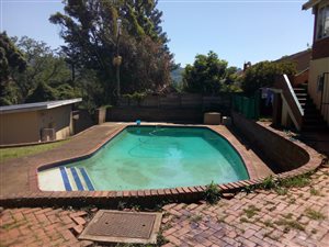 3 Bedroom House in Prestbury