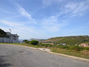 1034 m² Land available in Robberg Ridge