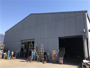 800 m² Industrial space in Pinetown Central