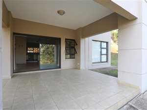 2 Bed Apartment in Palm Lakes Estate