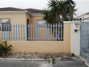 2 Bed House in Lotus River