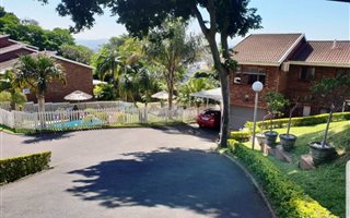 3 Bedroom Duplex in Morningside