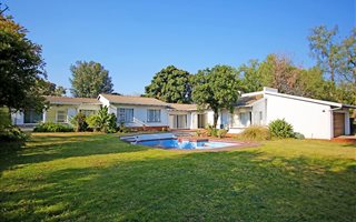 4 Bedroom House in Osummit