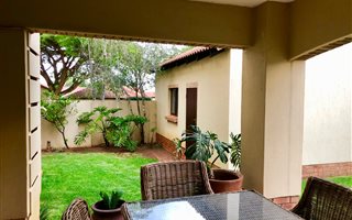3 Bedroom House in Olympus AH