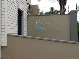 2 Bed Apartment in Diaz Beach