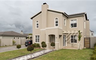 3 Bedroom House in Avalon Estate