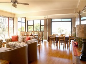 11 Bed House in Durbanville Hills