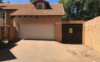 3 Bedroom Townhouse in Waterkloof