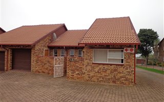 2 Bedroom Townhouse in Wilro Park