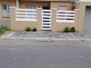 2 Bed House in Pelikan Park
