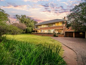 4 Bed House in Saxonwold