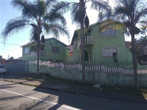 5 Bed House in Risecliff
