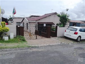 4 Bed House in Shallcross