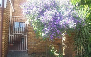 3 Bedroom Apartment in Flora Gardens