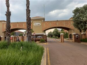 829 m² Land available in Silverwoods Country Estate
