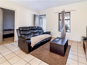 2 Bed Apartment in Parklands East