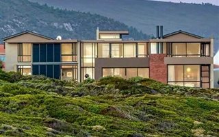 5 Bedroom House in Van Dyks Bay