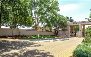 2 Bedroom Apartment in Bedfordview