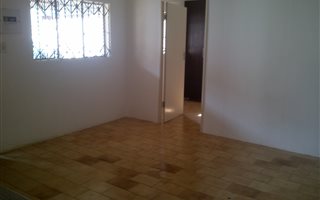 2 Bedroom Garden Cottage in Townsview