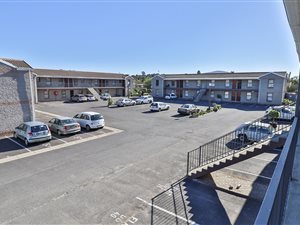 2 Bed Flat in Durmonte