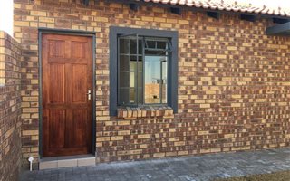 2 Bedroom Townhouse in Evander