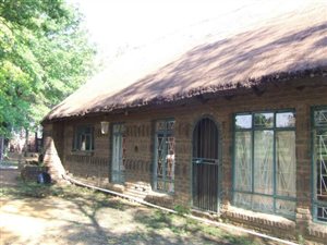 6 Bed House in Vereeniging Central