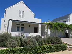 3 Bedroom House in Vlottenburg