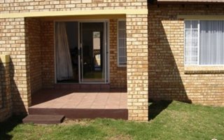2 Bedroom Simplex in Wilgeheuwel