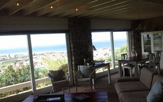2 Bedroom House in Muizenberg