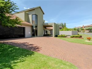 3 Bed House in Woodland Hills