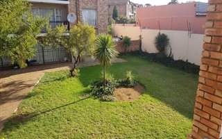 2 Bedroom Apartment in Heuweloord