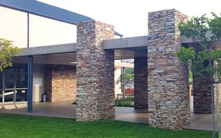 690 m² Land available in The Hills