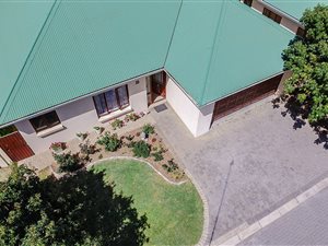 3 Bedroom Townhouse in Oatlands North