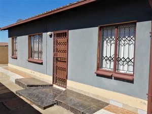 3 Bed House in Soweto Central