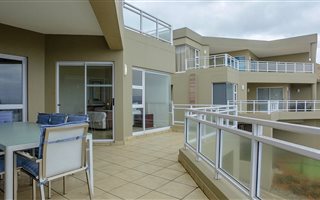 3 Bedroom Apartment in Shakas Rock
