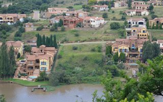 1261 m² Land available in Estate D Afrique