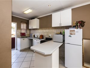 2 Bed Apartment in Linmeyer