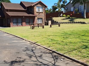 3 Bed House in Meerensee